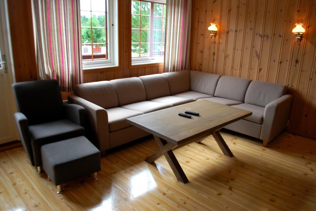 Beveroya Hytteutleie Og Camping Бё Экстерьер фото