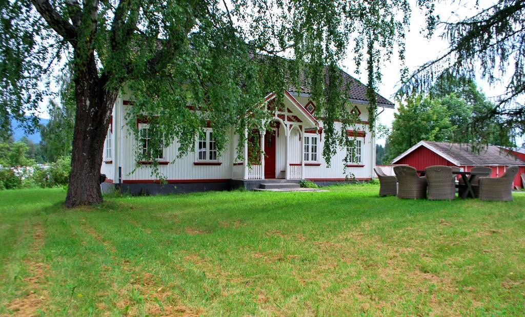 Beveroya Hytteutleie Og Camping Бё Экстерьер фото