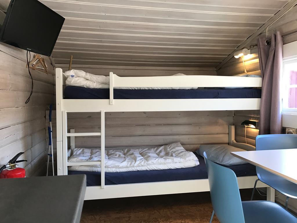 Beveroya Hytteutleie Og Camping Бё Экстерьер фото